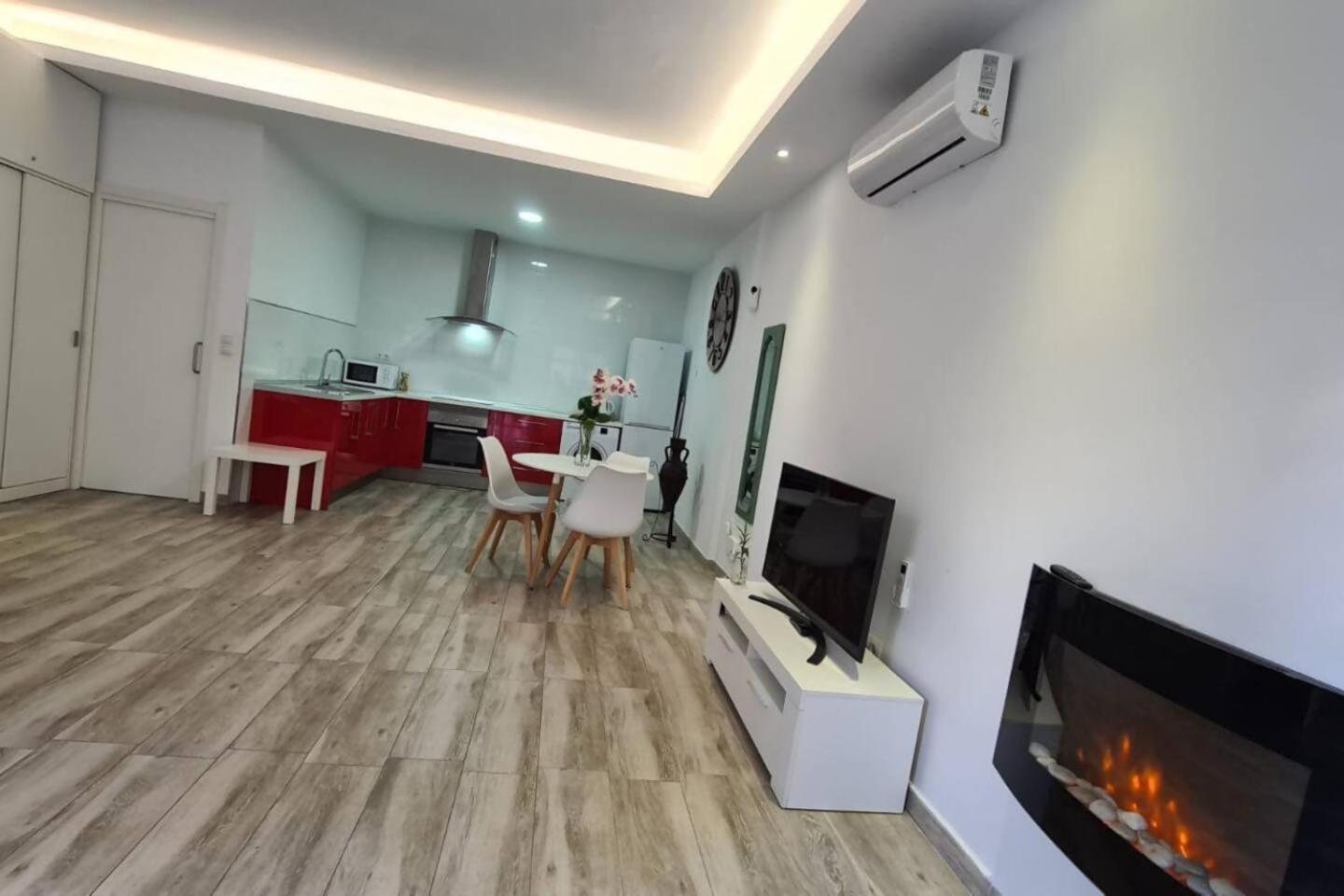 Precioso Estudio Molinillo Málaga