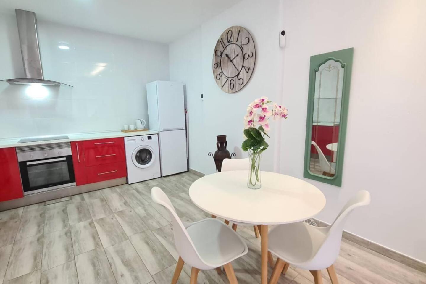 Precioso Estudio Molinillo * Málaga