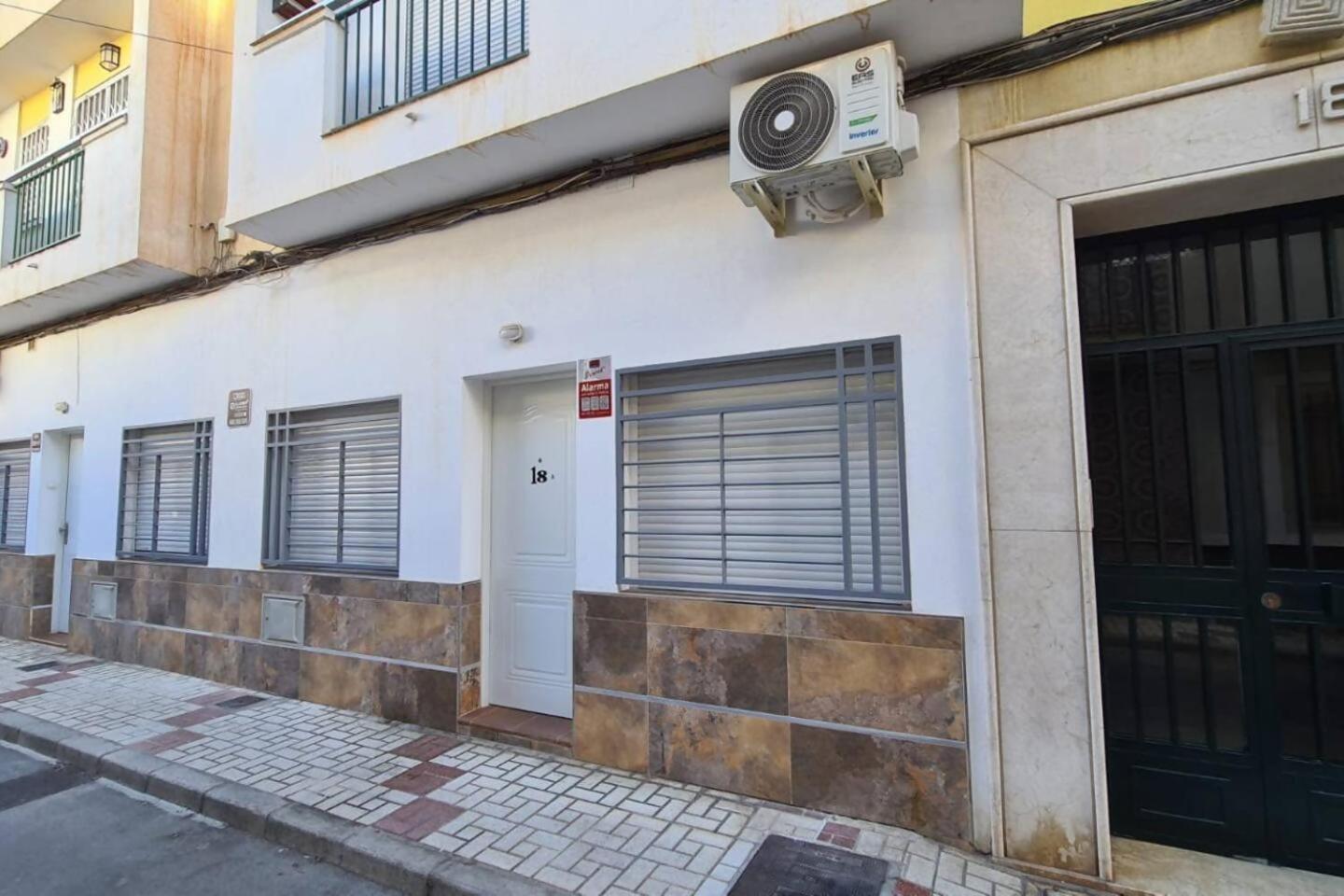 Precioso Estudio Molinillo *